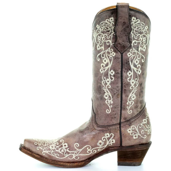 Brand new ๐ Corral ๐ง Girls' Crater Bone Embroidered Cowgirl Boot - Snip Toe Brown ๐ฅ - Image 3