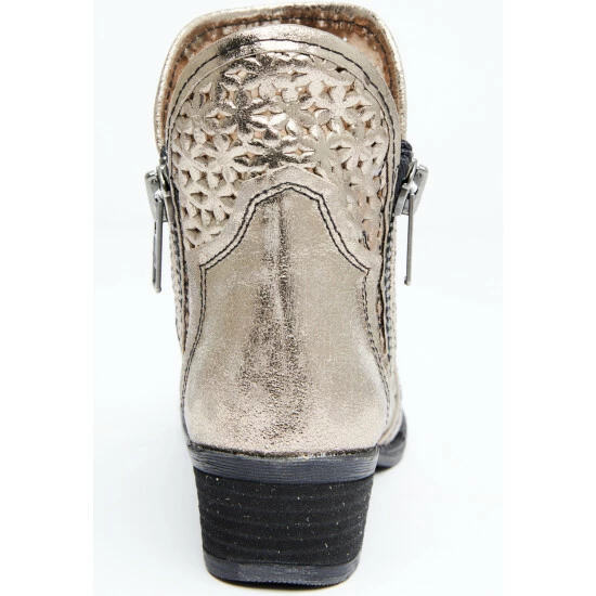 Brand new ❤️ Circle G 👩 Women's Silver Cut Out Fashion Booties - Round Toe 😍 - Image 5